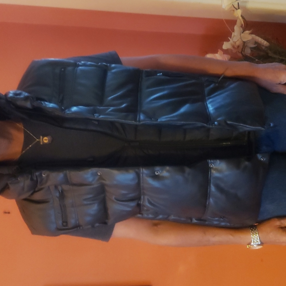 Sean John hooded puffy vest